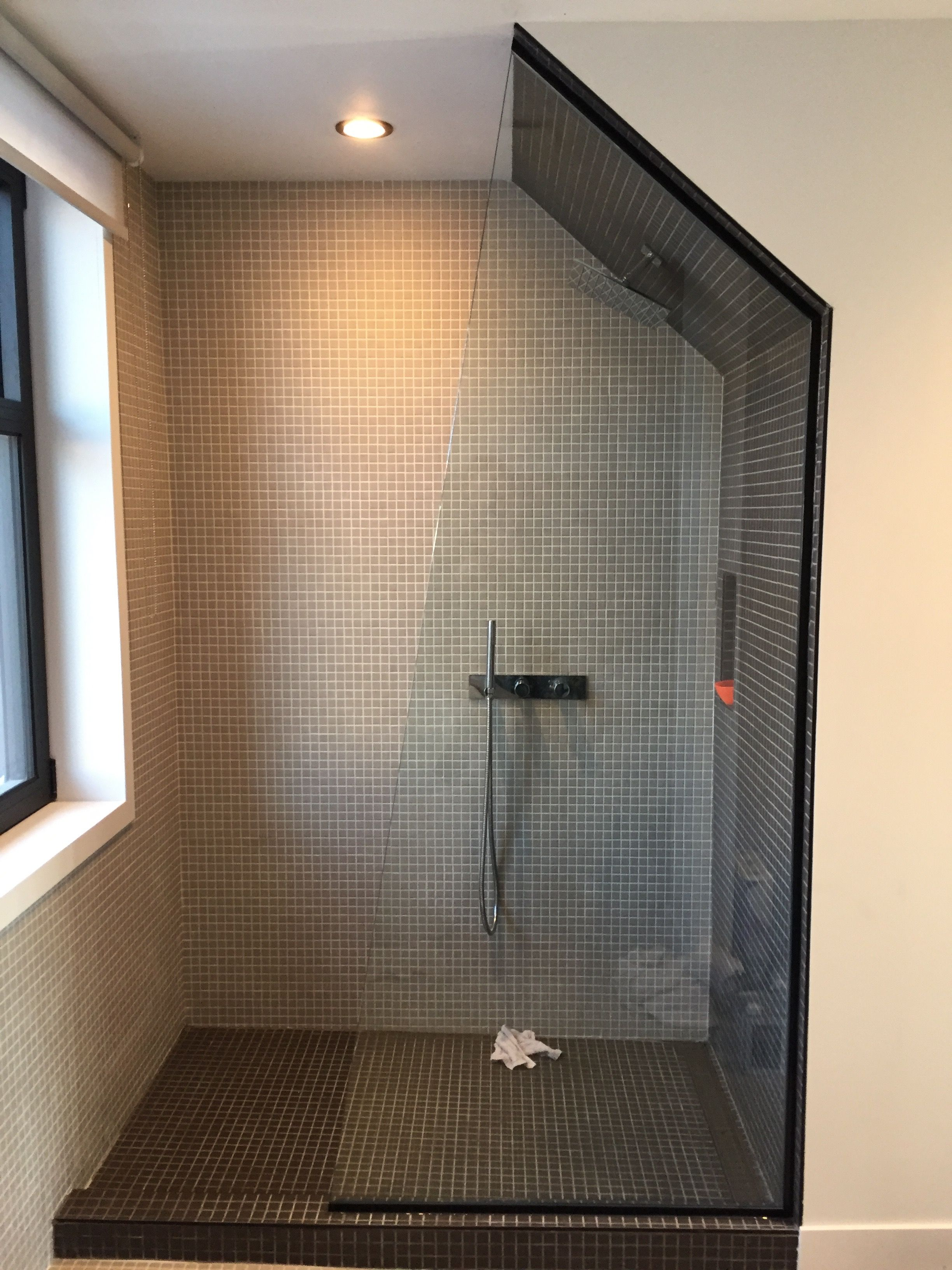 Shower Panel - Walkin Glass
